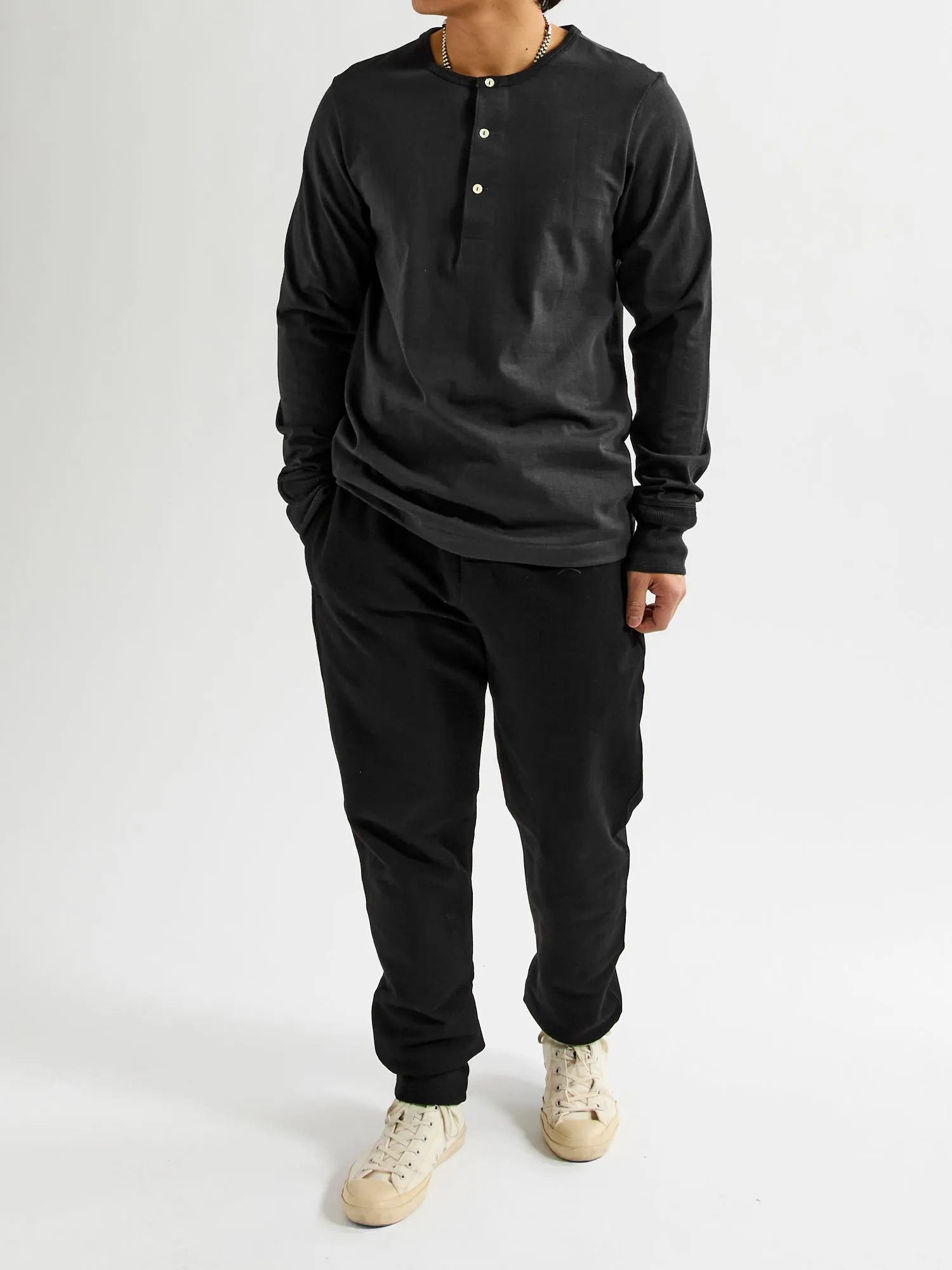 206 "Good Originals" 7.2oz Loopwheel Henley in Charcoal
