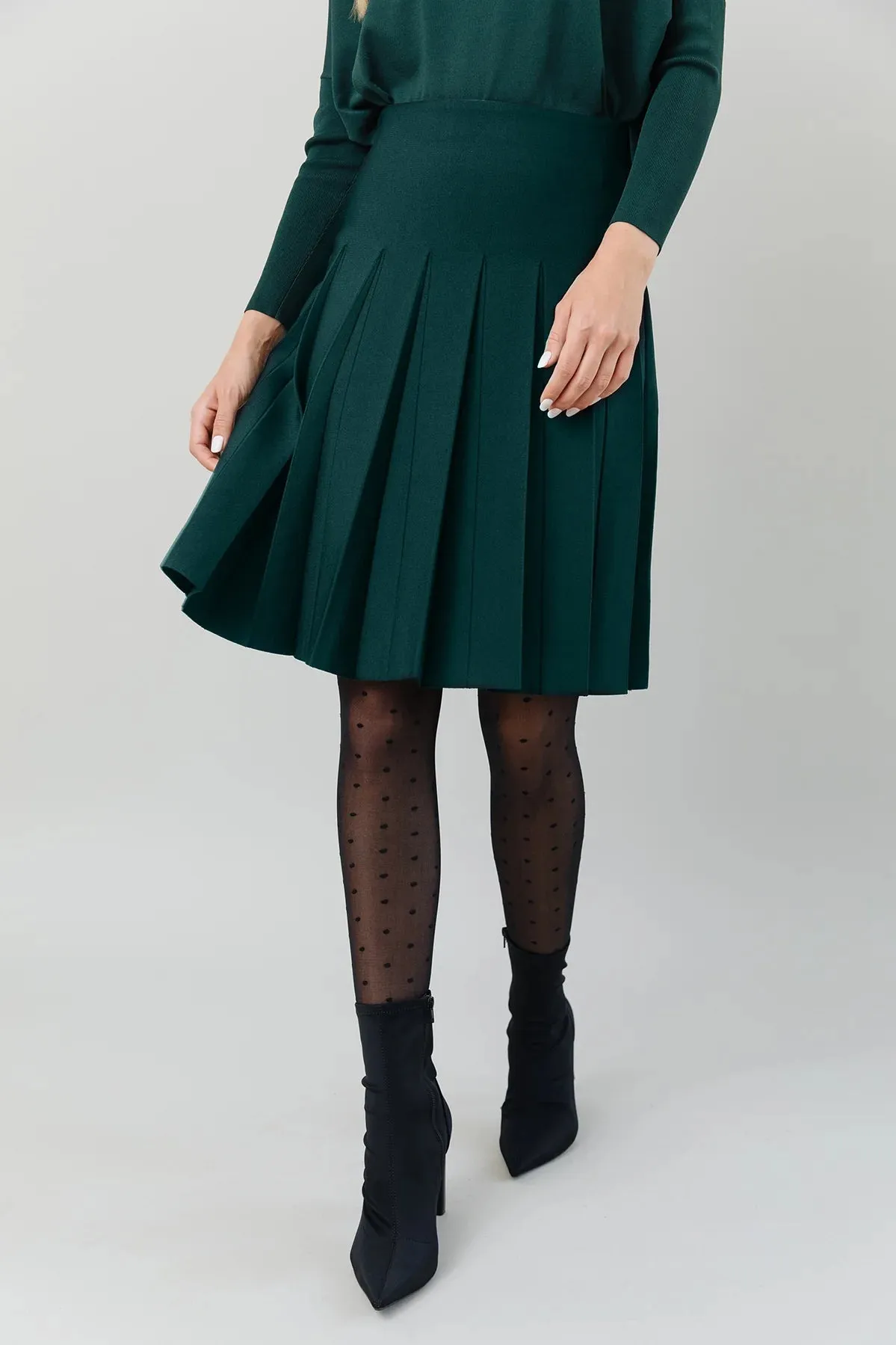 Apparalel Delta Skirt Forest Pine (Wide Pleat)