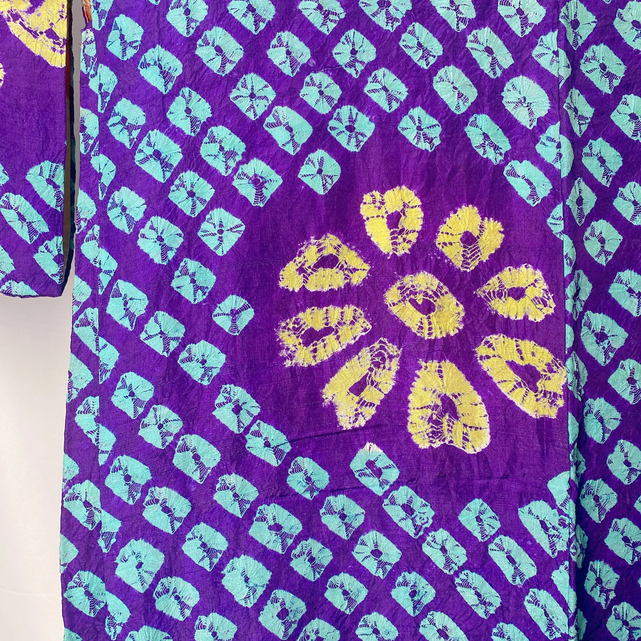 Blue Shibori Haori, Old Item, Japanese Kimono, Flower, Very Good, Cardigan, Women's Jacket, Silk Long outer, Casual Layer, Versatile-M