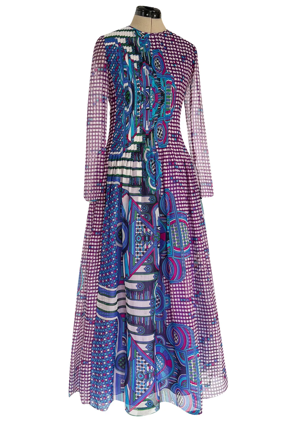 Gorgeous Spring 1972 Pierre Cardin Printed Silk Gazaar Dress w Fine Pleat Detailing