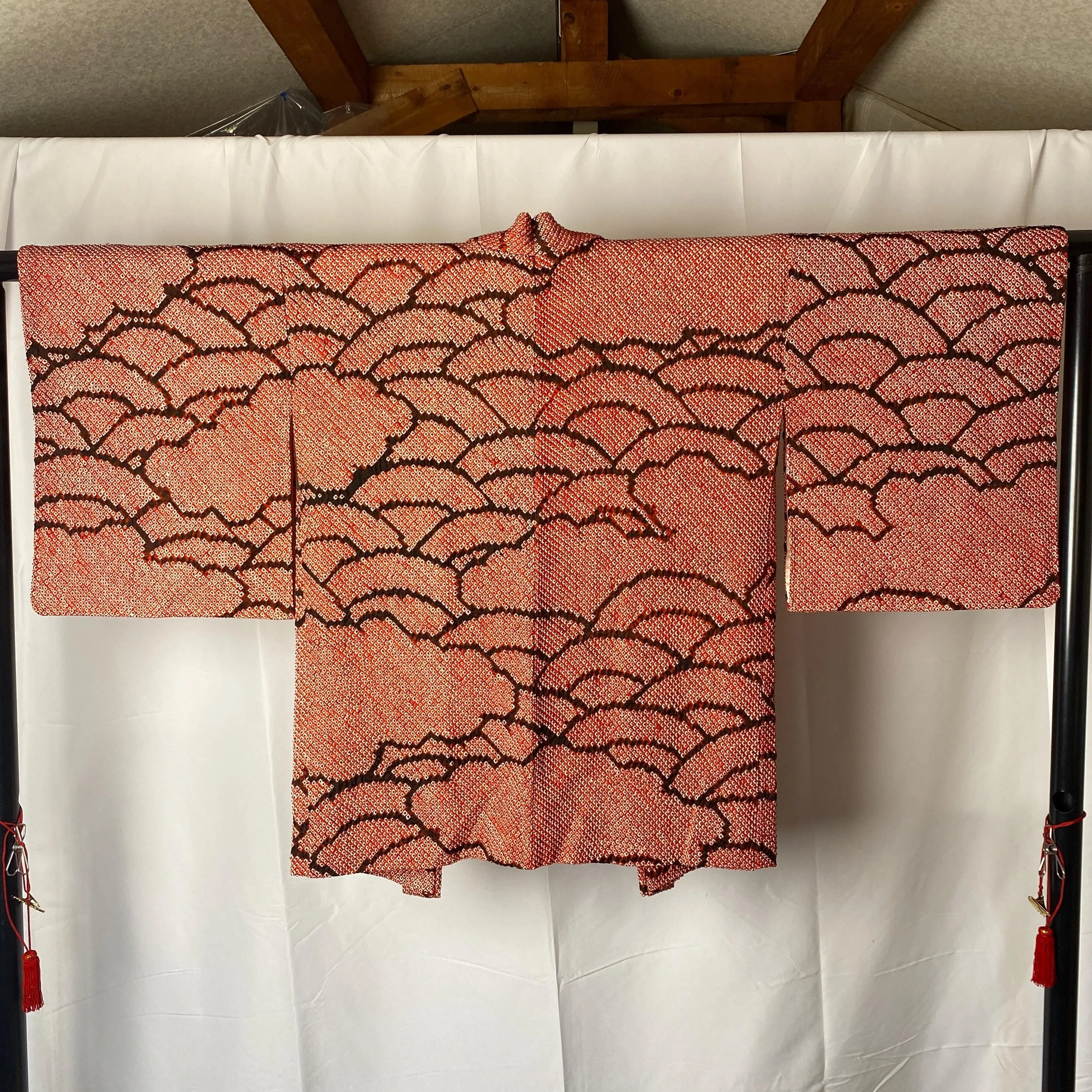 Japanese Shibori Kimono Haori, Black and Red, Excellent, Cardigan, Women's Jacket, Silk Long outer, Casual Layer, Versatile -J