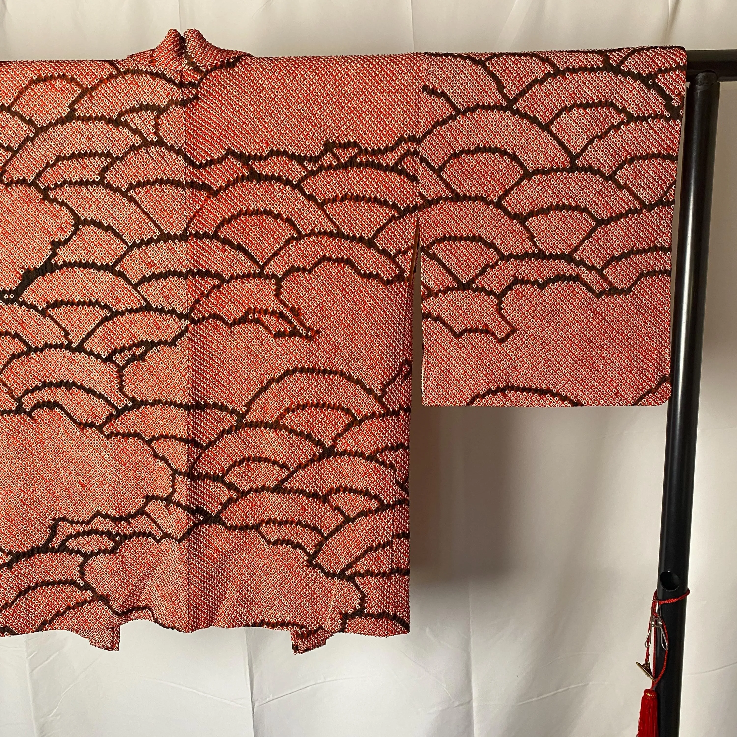 Japanese Shibori Kimono Haori, Black and Red, Excellent, Cardigan, Women's Jacket, Silk Long outer, Casual Layer, Versatile -J