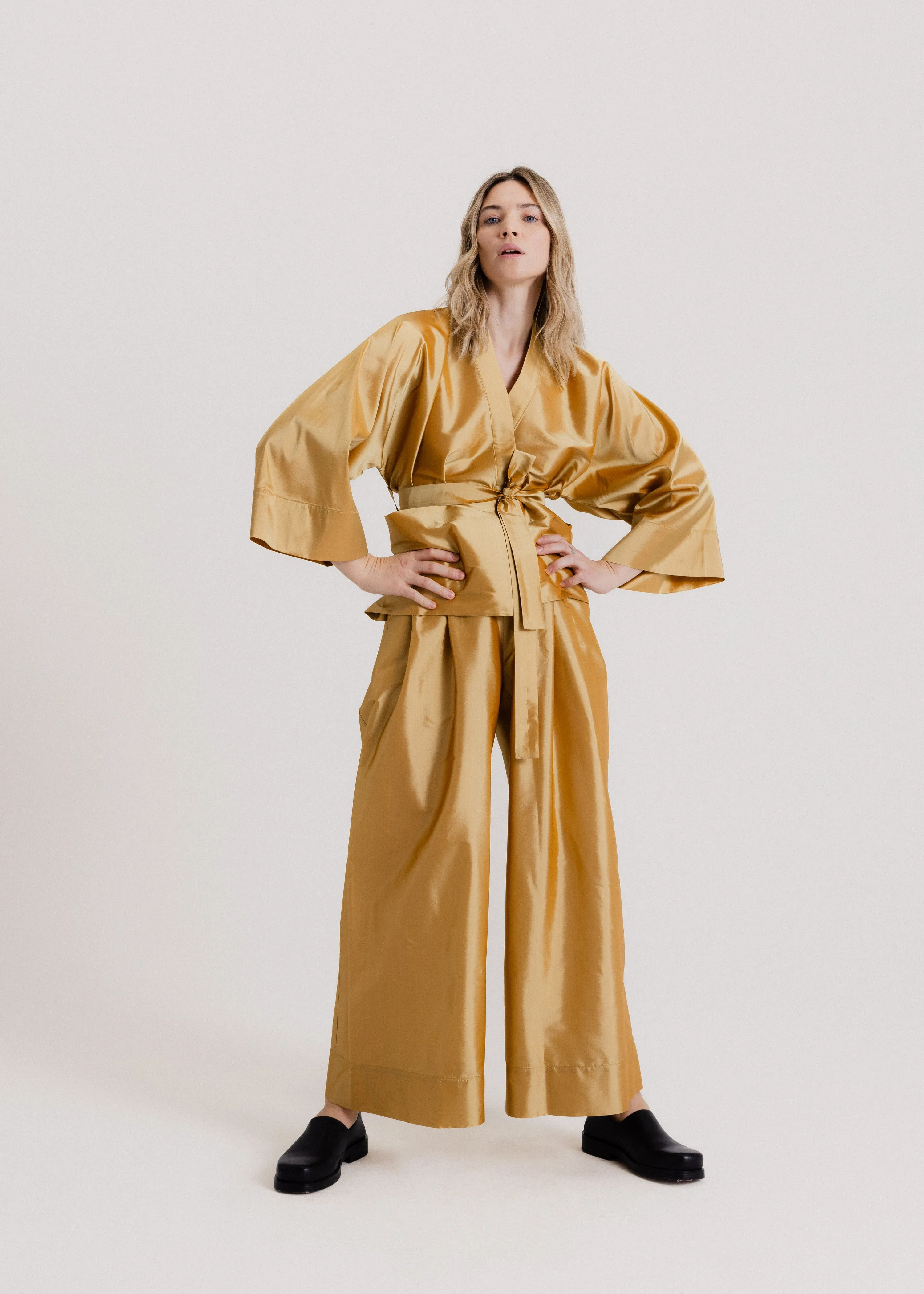Taffeta Kimono Set in Gold