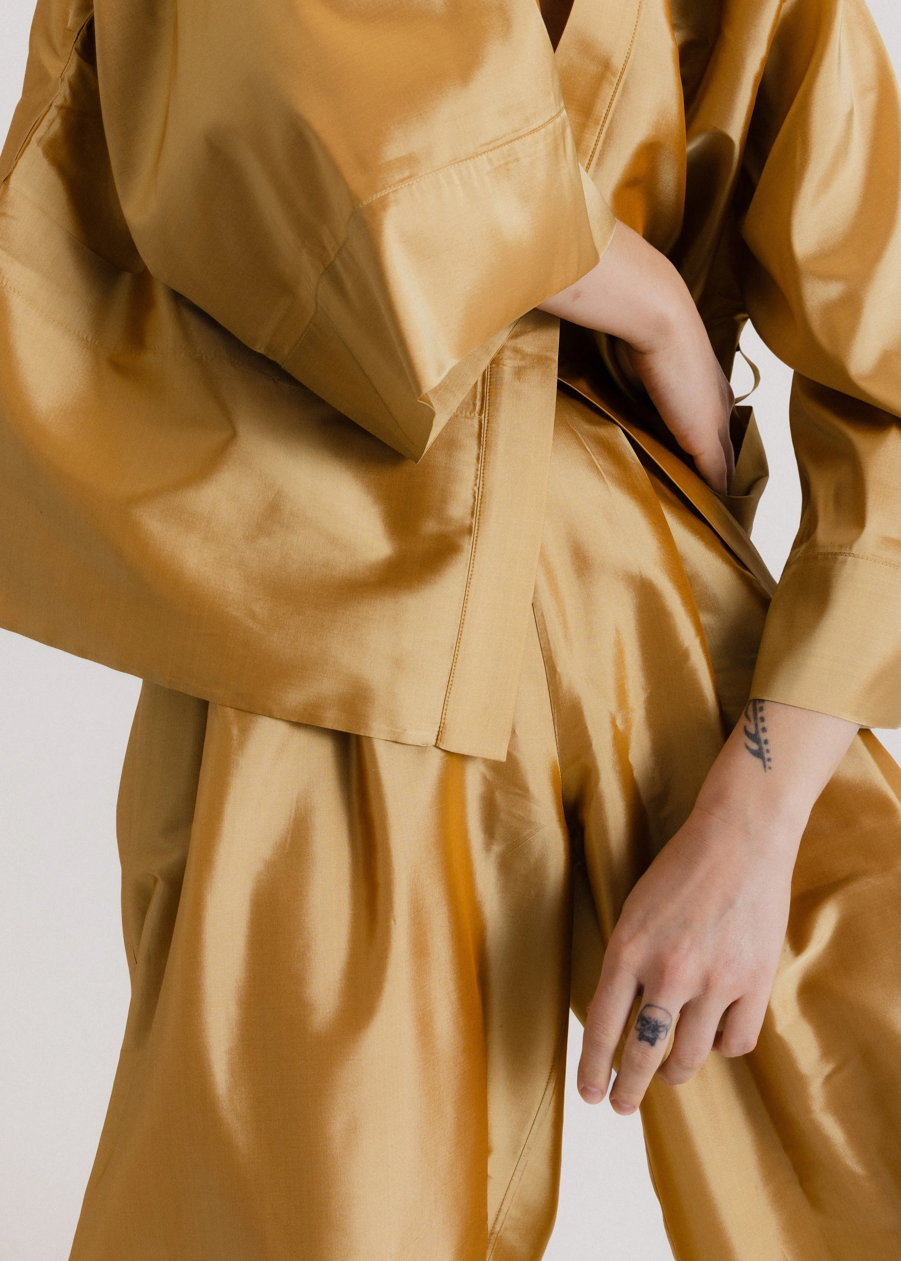 Taffeta Kimono Set in Gold